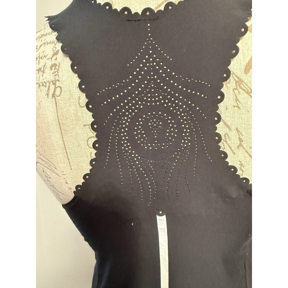 Lululemon Run a Marathon Singlet in Black Size‎ 6